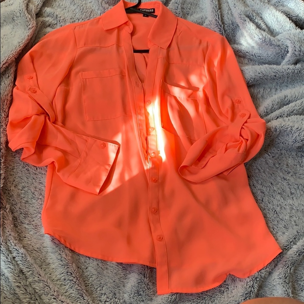 Vibrant peach button down!